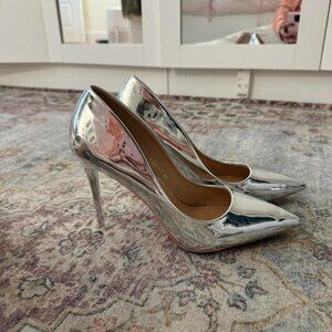 Women's Silver Courts